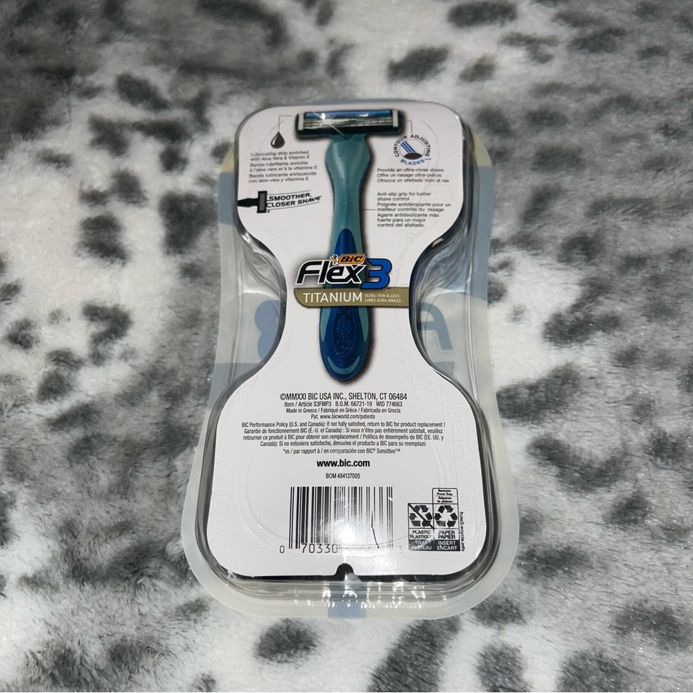 Bic Men’s Razor Pack - Picture 6 of 7